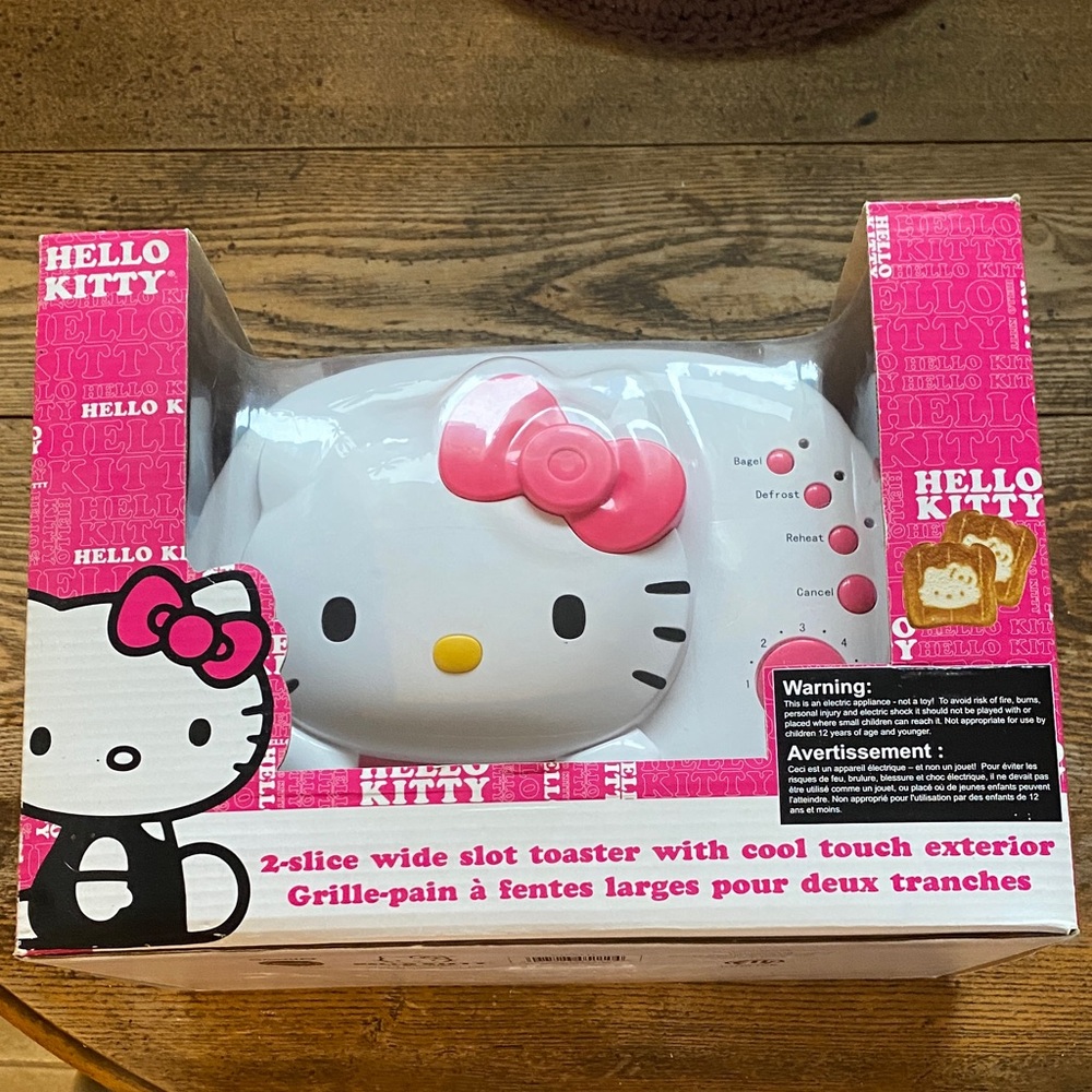 Hello Kitty 2-Slice Toaster 2014